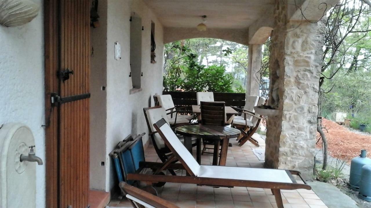 Domisiladore Esparron-de-Verdon Exterior foto